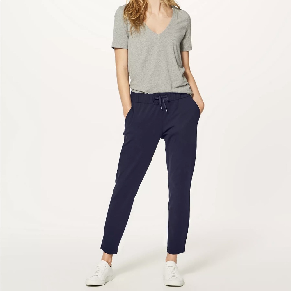 Lululemon on the fly 7/8 pant 27” NWOT